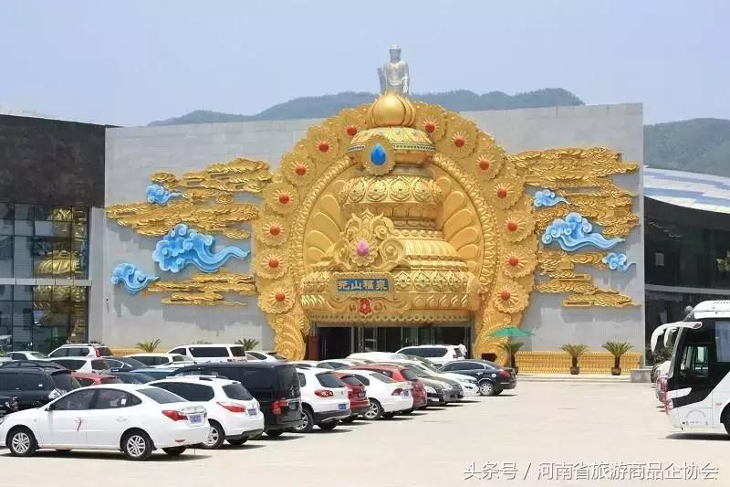 冬天泡温泉暖心还暖身等你来泡,泡温泉祛湿最佳季节