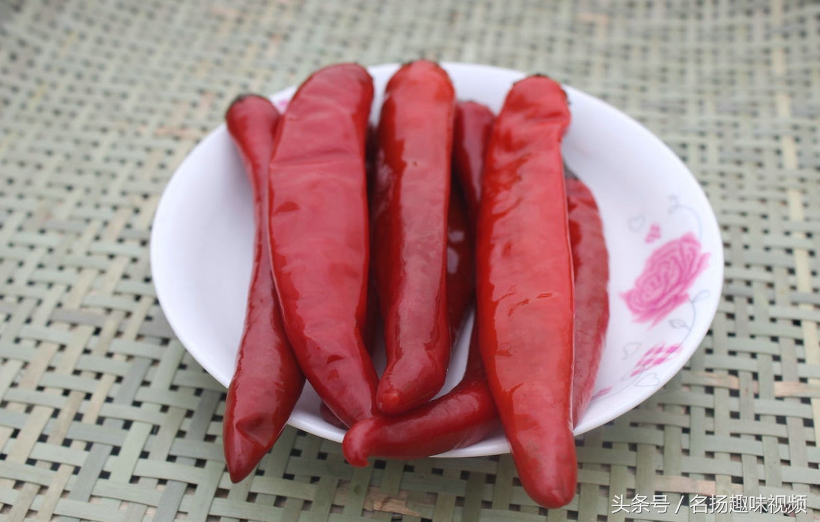 辣白菜的腌制方法韩国泡菜的做法,做泡菜的方法视频韩国泡菜做法