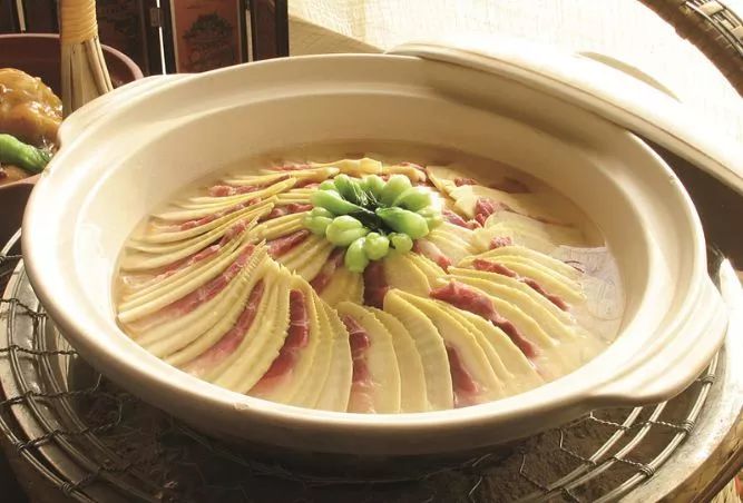 宏村和歙县古城哪个更好,歙县古城和宏村哪个更值得去