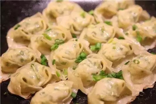 宏村和歙县古城哪个更好,歙县古城和宏村哪个更值得去