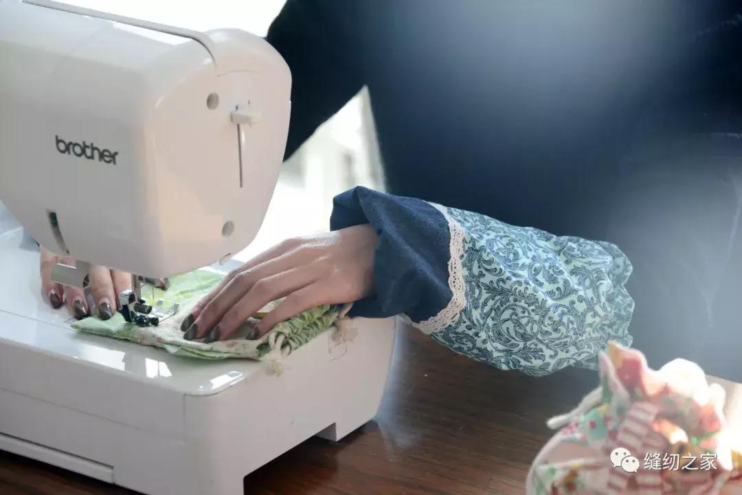 家里的袖套自己做，实用简单又好干活