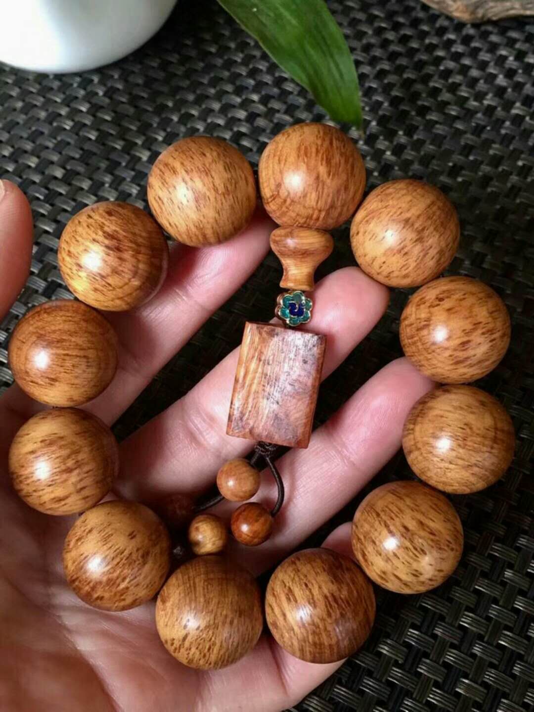 太行崖柏雷击木手串怎么盘玩,崖柏手串怎样快速盘出包浆