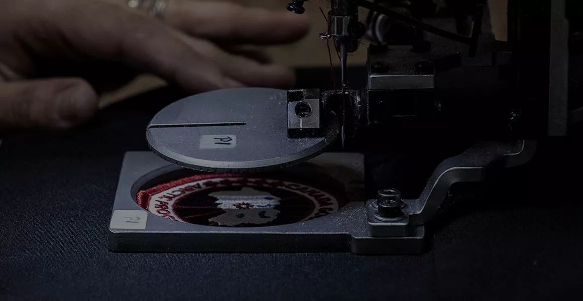 moncler羽绒服加拿大,羽绒服加拿大鹅和moncler