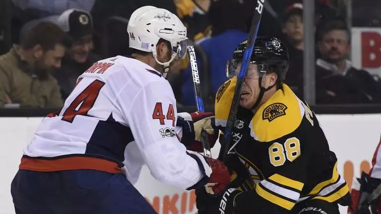 画个黑色的眼,画个黑眼圈