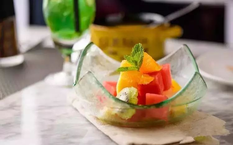 比较好吃的牛排推荐,京城最霸气的战斧牛排