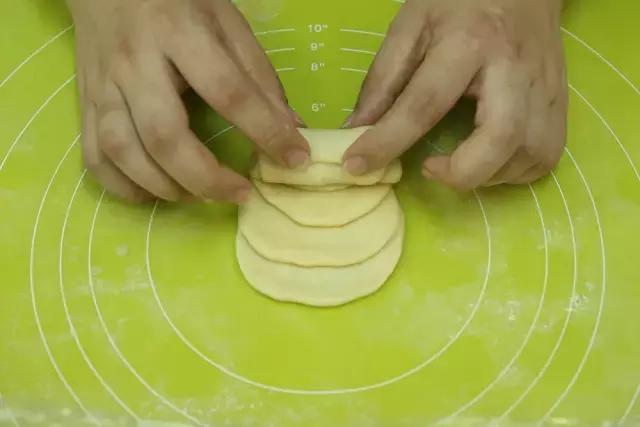 玫瑰花面包视频,玫瑰花面包的配料