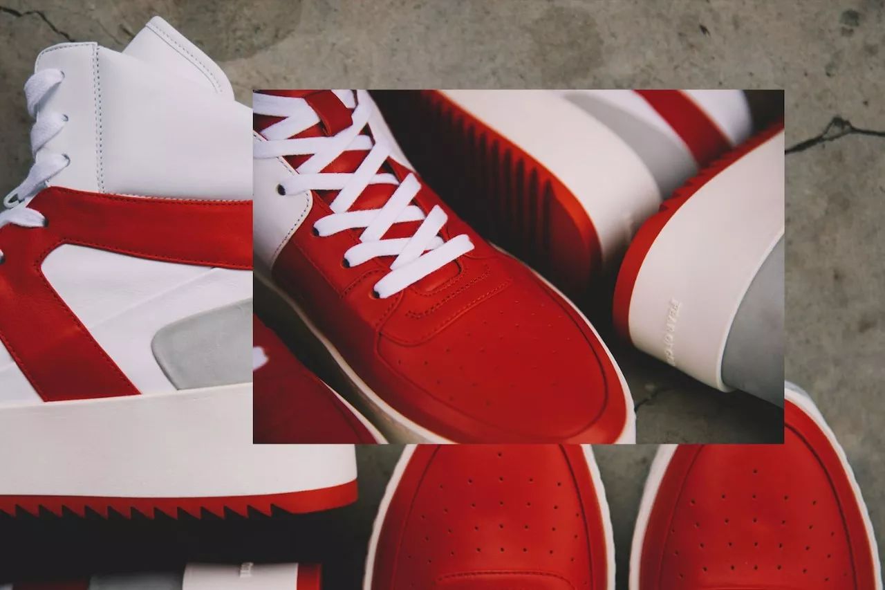 最近很火的红白色球鞋,个性张扬的球鞋