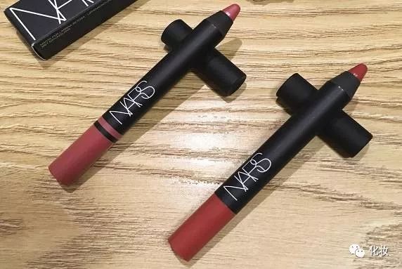 阿玛尼干枯玫瑰口红,ysl干枯玫瑰色口红