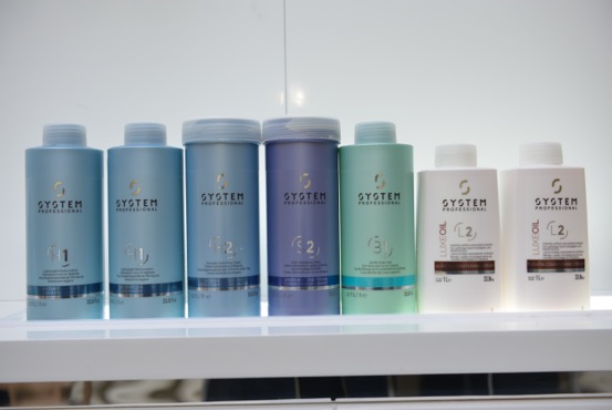 德研丝秀发焕能修护液,德研丝晒出护发新次元