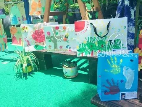 幼儿园废旧纸箱走廊环创吊饰双面,用废旧物品做关于冬天的手工吊饰