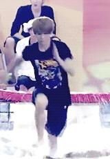 鹿晗踢足球什么水平啊,鹿晗踢足球偶像