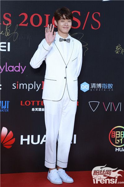 关晓彤江疏影魏大勋综艺节目,2019时尚盛典魏大勋