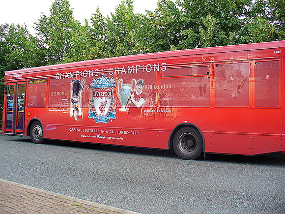 顶级俱乐部大巴,顶级球队大巴车