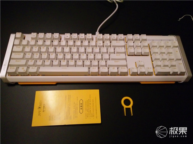 我生活工作中的白马王子，612机械键盘体验