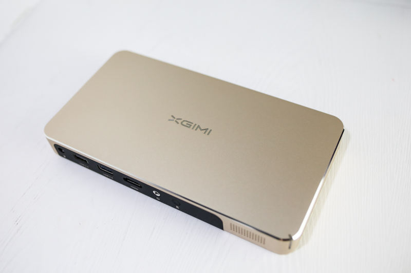 极米z4爵色支持激光翻页笔吗,极米z4爵色和极米z4air