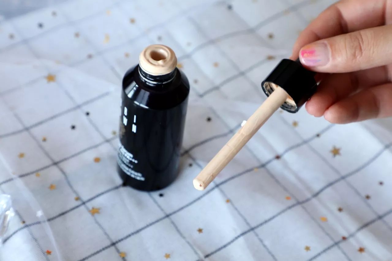 bobbibrown隔离乳测评,bobbibrown椰子洁面测评