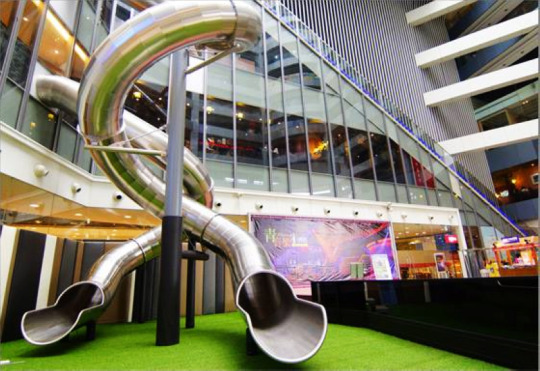 史上最刺激的超级大漩涡水滑梯,超高滑梯大挑战