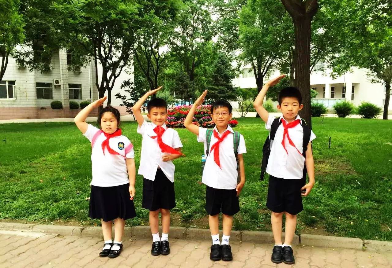 写同学活动的习作片段,小学三年级写集体活动的作文