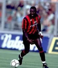 时事｜从世界足球先生到一国总统，他用了15年的时间！