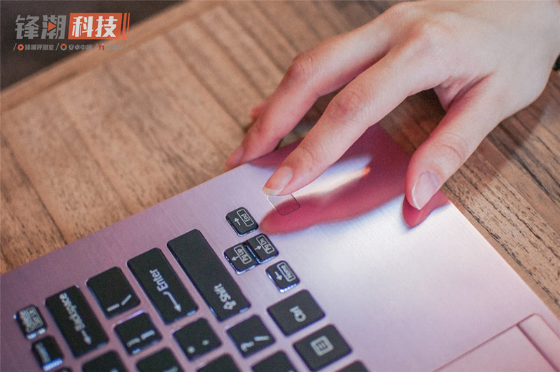 绅士与少女的相遇，2018款VAIO笔记本图赏