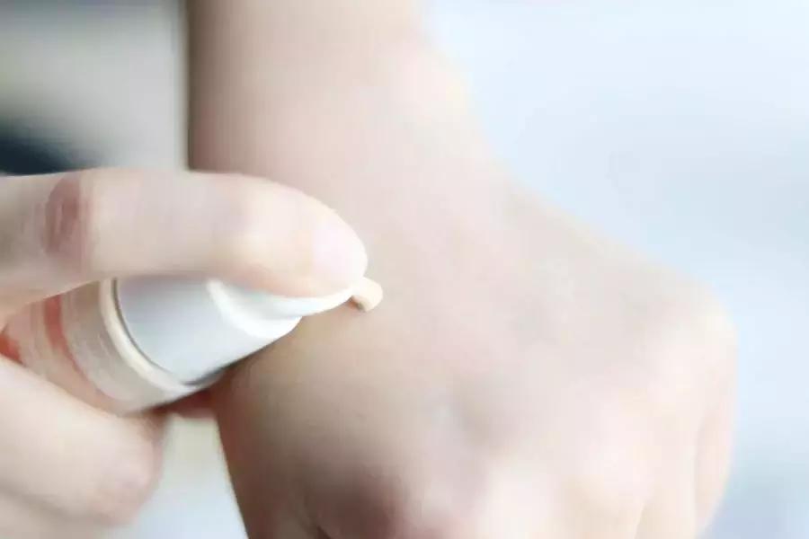 适合秋冬的平价粉底液推荐,遮瑕控油不卡粉的平价粉底液测评