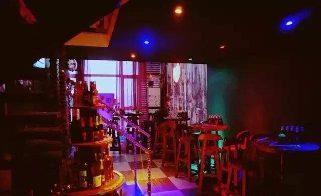 轰趴馆聚会攻略,20人轰趴聚会吃喝玩攻略