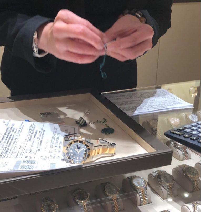 台湾哪里买劳力士好,山鸡去台湾表哥戴的什么表