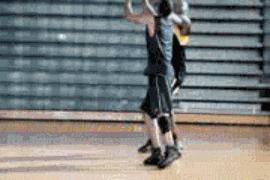 抬起中枢脚投篮为什么不走步,启动走步和抬起中枢脚投篮