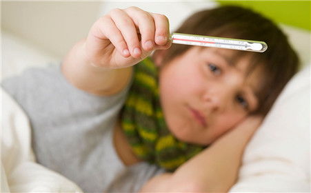 小儿感冒发烧，选小儿热速清颗粒还是小儿豉翘清热颗粒？