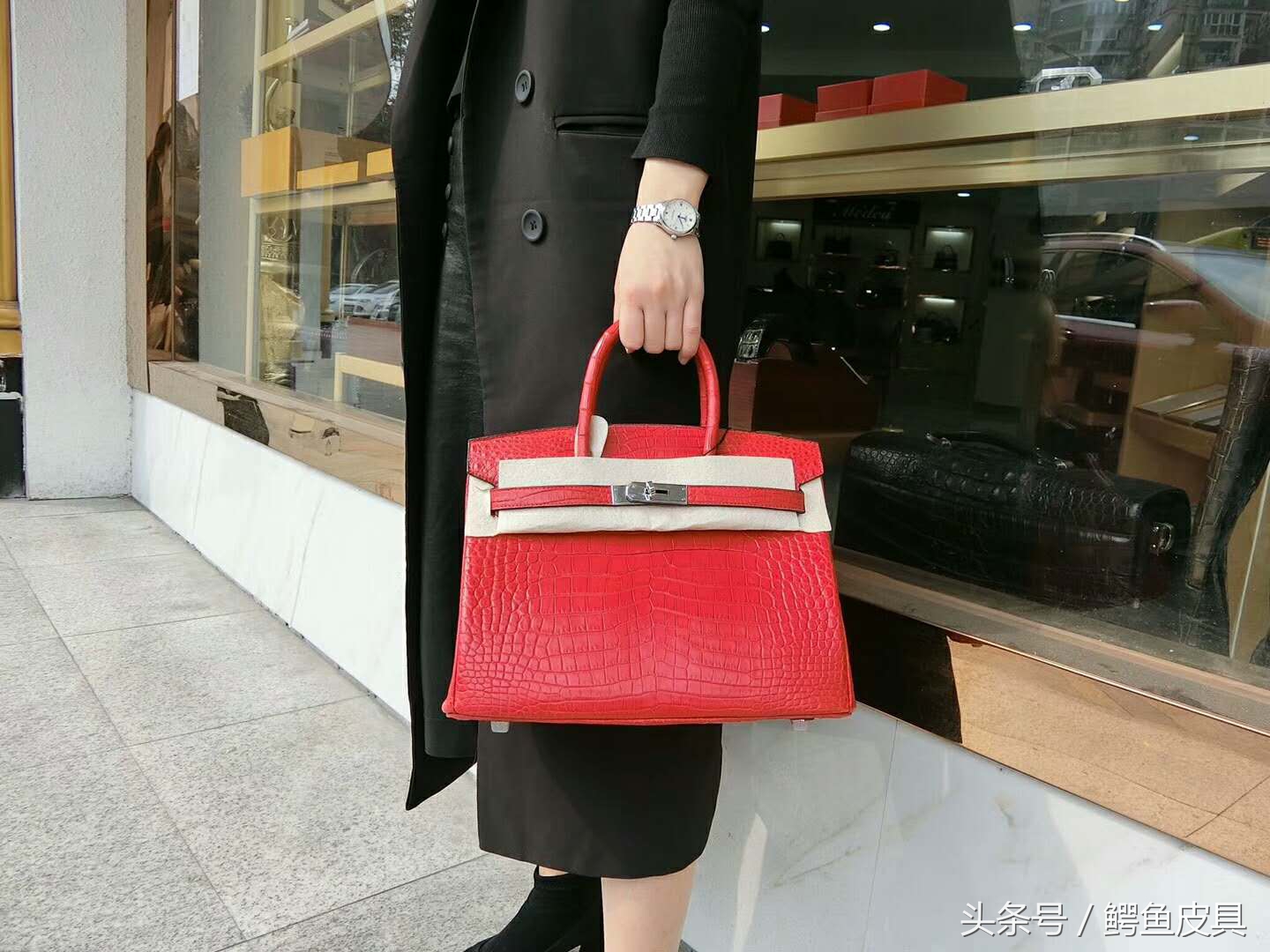 红色过年包包怎么选,今年最火的过新年包包