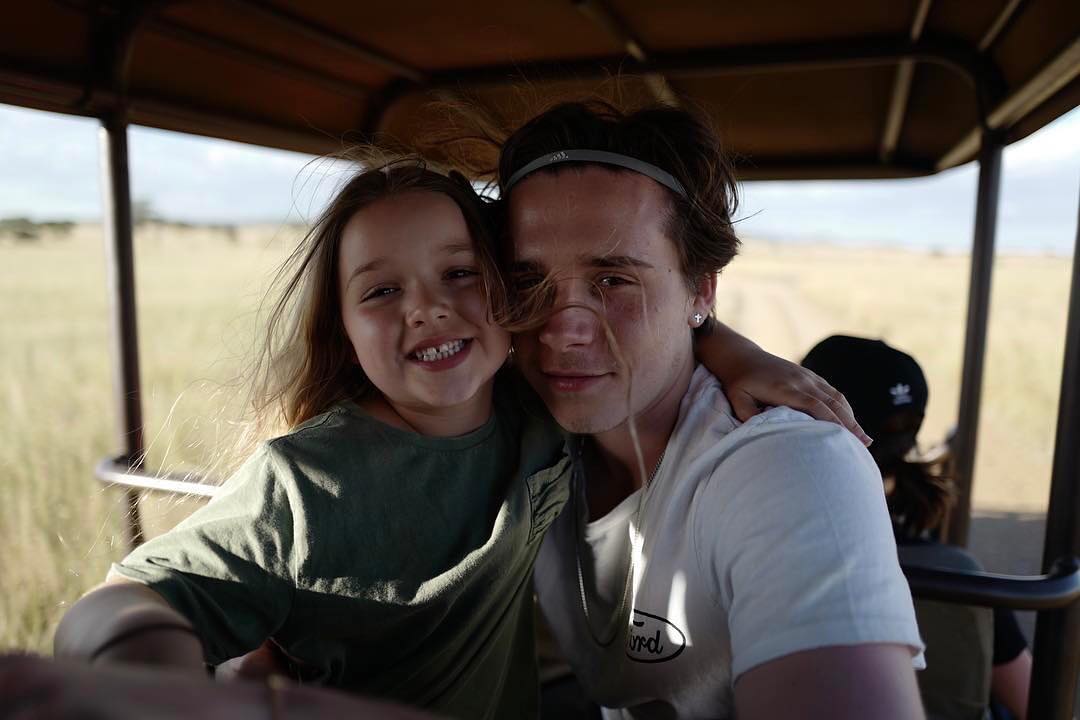 布鲁克林给小七准备的礼物,布鲁克林抱小七小时候