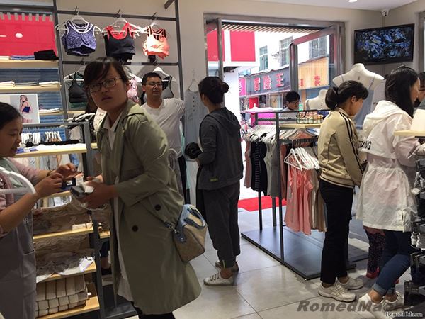 柔美内衣加盟条件,昆明开内衣店加盟哪个品牌好