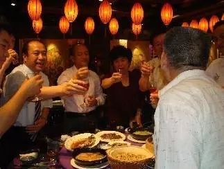 宁波一位政府公务员的呼吸机使用历程！