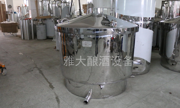 开个酒厂需要哪些设备,酿酒小作坊需要多少平厂房