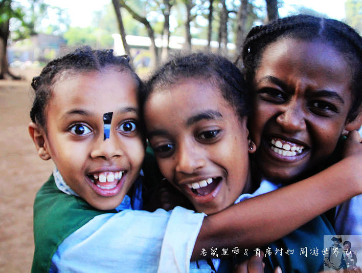 埃塞有块任性草坪:大部分时间是足球场,偶尔是机场,有时还混用