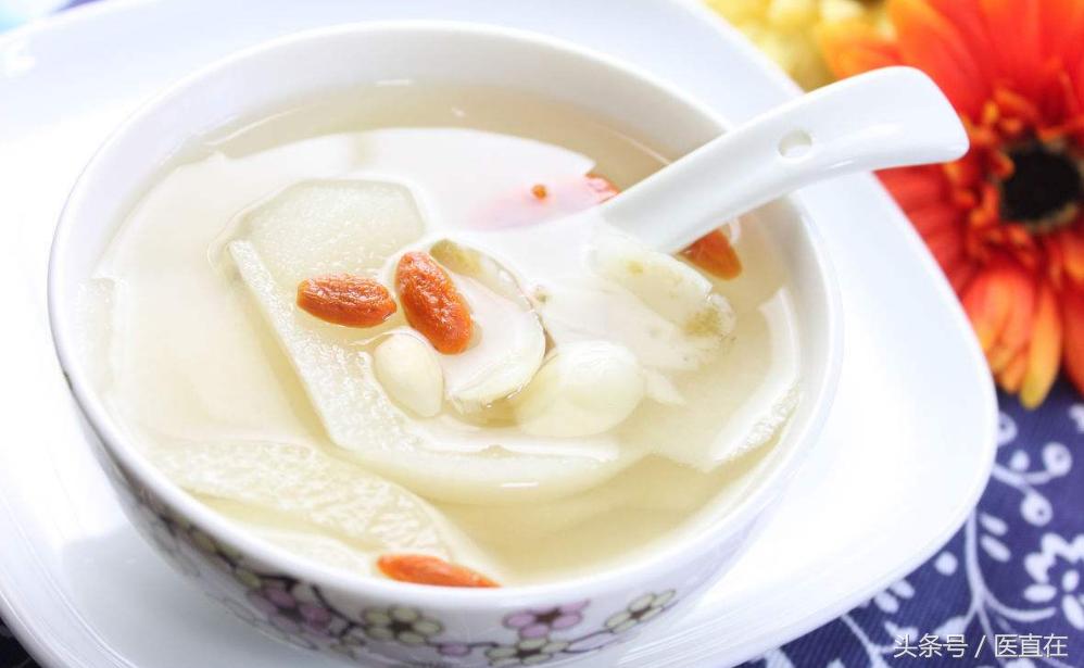 喝冰糖雪梨的一些禁忌,你知道几个?晚上喝冰糖雪梨会胖吗?