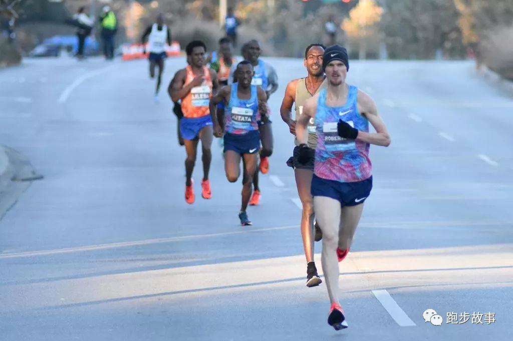 PB59:47和60:01！世界上半马最快的双胞胎