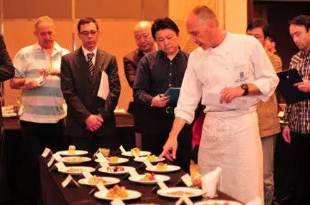 世界十大飞机餐食物,世界上最佳飞机餐