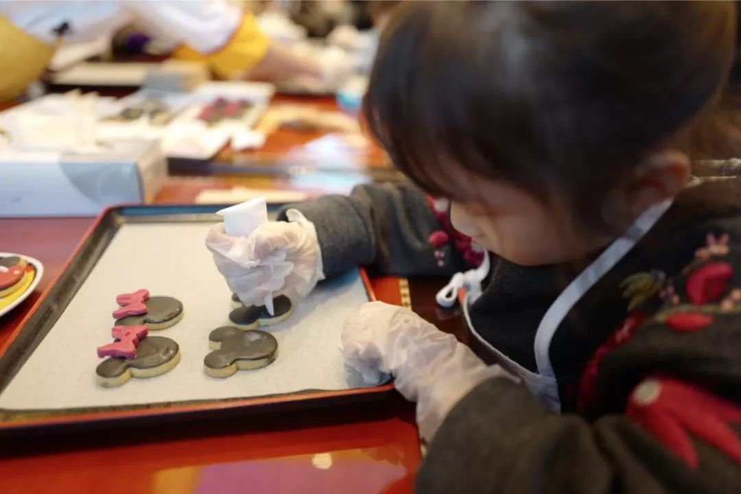 香港迪士尼攻略一日游最新版,香港迪士尼游玩全攻略路线推荐