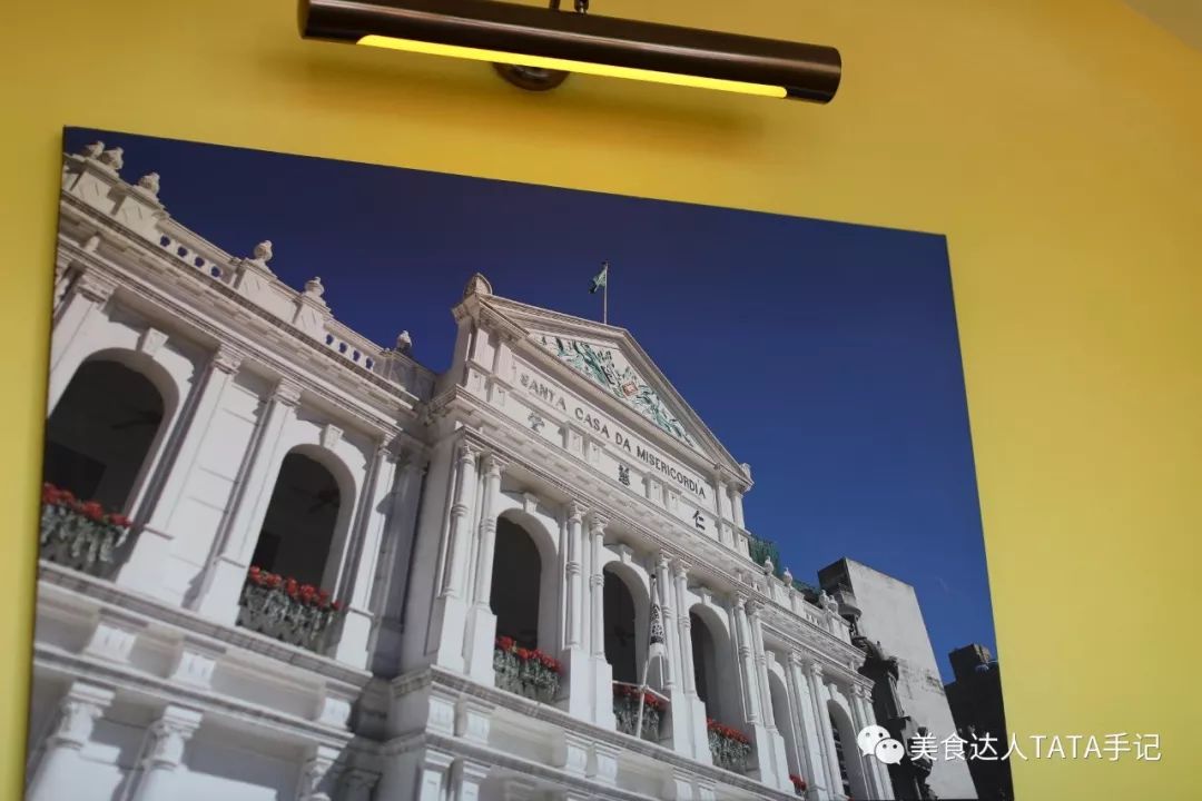 一不留神就掉进坑里,一不留神就会掉进一个大坑