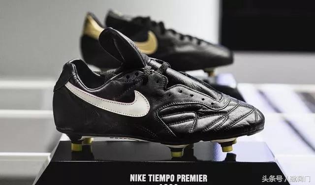 还记得你的第一双篮球鞋咋拍,还记得你们的第一双球鞋叫什么吗