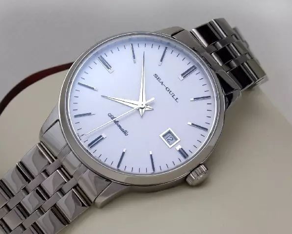 男士选表怎么选,男人入门第一块表推荐