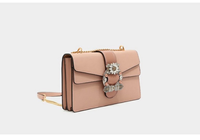 拜年见家长怎么穿衣服,过年去对象家拜年穿哪套