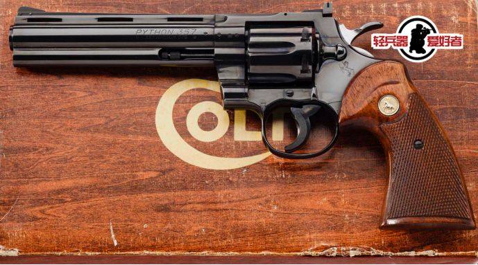 丧尸别跑！《行尸走肉》里那些“对抗丧尸”的终极*器武**（第一季）