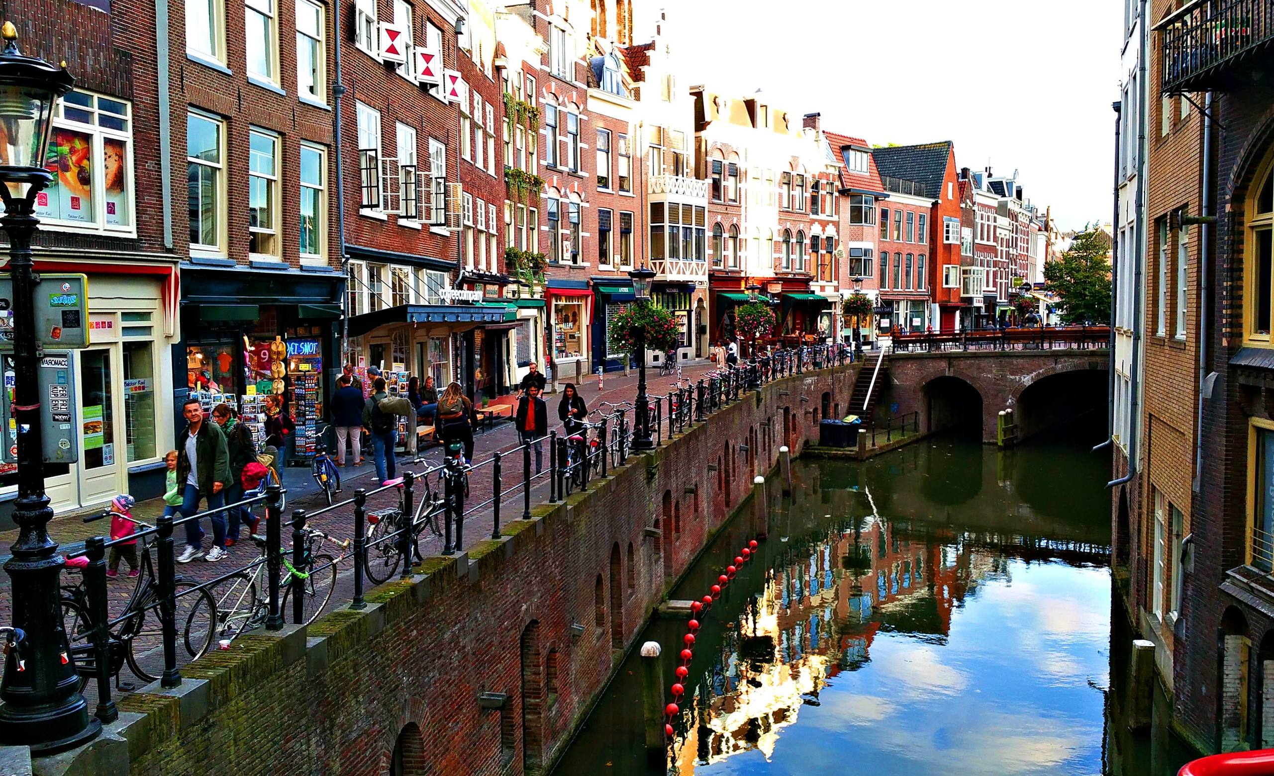 荷兰威尼斯旅游,尽情的体验异域威尼斯的水乡风情