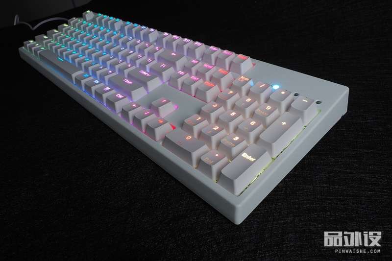 凯酷kc104rgb机械键盘多少钱,凯酷104黑轴机械键盘