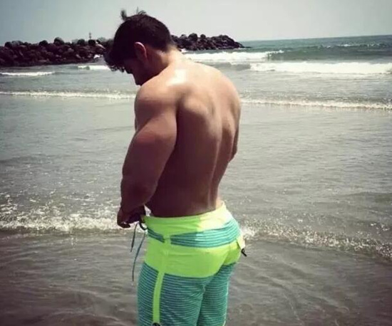 男生屁股翘是种什么体验,男生屁股太翘如何快速矫正