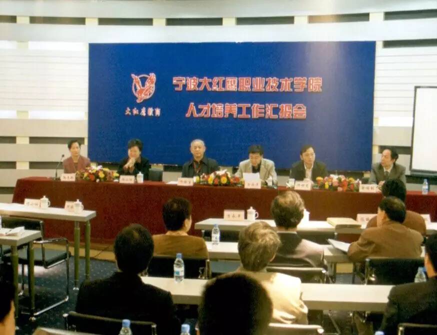 关于学校前世今生的第一段话,母校的前世今生