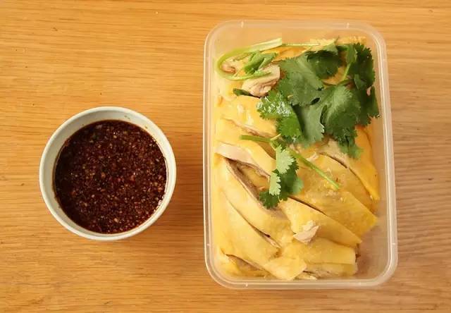 在魔都必须来吃的肥肠烤鱼,在魔都吃饭