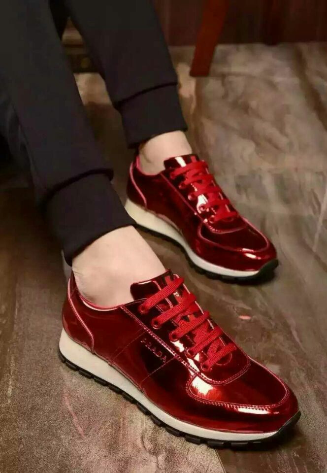 50大奢侈品的标志图prada (以前prada是顶级奢侈品吗)